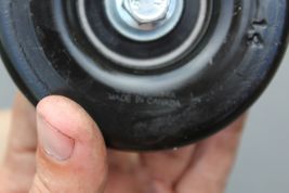 2000-2002 JAGUAR S TYPE V8 ENGINE MOTOR IDLER PULLEY & BOLT M464 image 5
