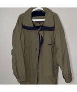 Timberland Men&#39;s Olive and Navy Windbreaker - $811.77 MXN