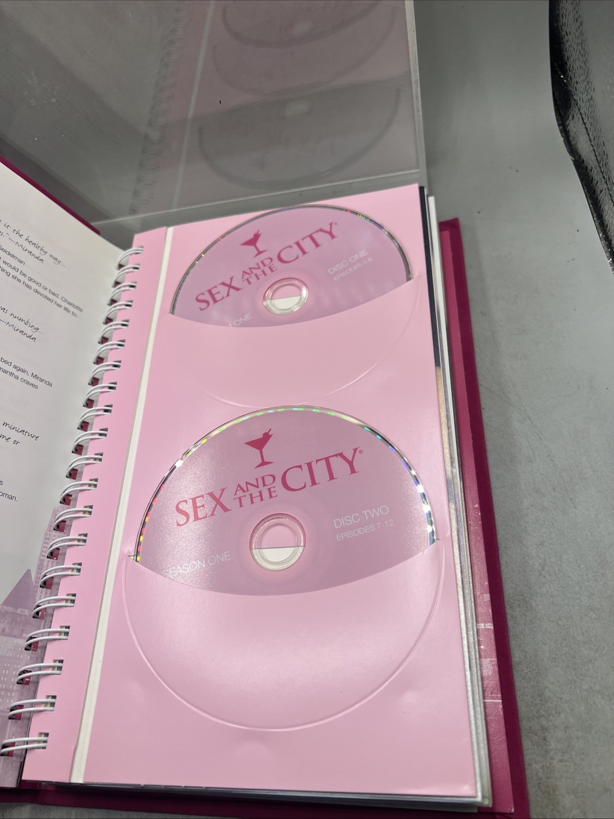 Sex And The City Complete Series (DVD Velvet Case Plexiglass Slipcover)Pre-Owned Item image 7
