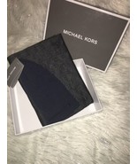 Michael Kors Men&#39;s Reversible Scarf and Hat Set LOGO Navy/Grey new in Bo... - $669.94 MXN