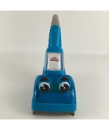 Play Doh Zoom Zoom Vacuum Cleaner Sweeper Toy Handle Molds Blue Hasbro 2022 - $350.03 MXN