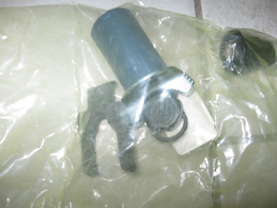 OEM NOS Mercury Villager Ford Door Lock Key Set Kit w. keys tumbler F3XY-1222050 Item image 3