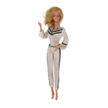 Vintage 1980 Mattel Western Barbie Doll # 1757 Winking W/ Cowboy Outfit Tlc - $33.25