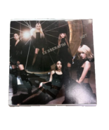 Le Sserafim Hot [Compact Ver] White Dazzle Version NEW Sealed, Free Ship... - $171.15 MXN