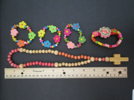 Collectible Wood Bead Key Chain &amp; 4 Kids Wood Bead Bracelets. Or for Crafts - £3.43 GBP