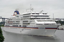 ap0633 - Bahamas Flag Liner - Europa , built 1999 - photograph 6x4 - $2.95