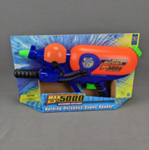Super Soaker Max-D 5000 Squirt Gun Pistol Larami Hasbro 2002 New in Box - $24.14