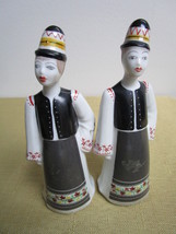 Hollohaza Hungary pair of figurines, Budapest.4 3/4&quot; tall ]a*2] - $1,356.39 MXN