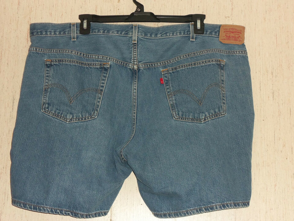 EXCELLENT WOMENS Levi's RED TAB STONEWASH DENIM SHORTS  SIZE 24 Item image 2