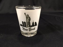 Vintage New York City Frosted Collectible Shot Glass 2-1/4&quot; - £7.80 GBP