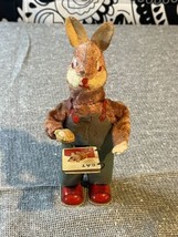 Vintage 1950’s Wind-Up Mechanical Book Reading Bunny Works - £44.77 GBP