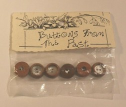 6 VINTAGE BUTTONS FROM THE PAST WOOD - MOTHER OF PEARL - $6.75 CAD