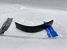 NEW OEM Rear Roof Drip Molding Left Driver 1998-2011 Ranger XL5Z-1051729... - €25,77 EUR NEW OEM Rear Roof Drip Molding Left Driver 1998-2011 Ranger XL5Z-1051729... - €25,77 EUR