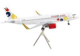 Airbus A320 Commercial Aircraft &quot;Viva Air&quot; White with Tail Graphics &quot;Gemini 200&quot; - £100.95 GBP