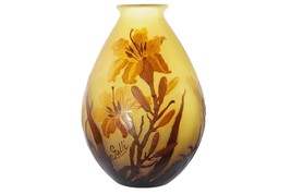 c1900 French Galle Cameo  glass vase 8 3/8&quot; - $2,338.88