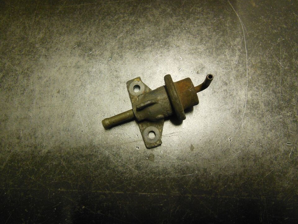 1996-2000 HONDA CIVIC FUEL PRESSURE REGULATOR FITS LX DX D16Y7 - $24.75