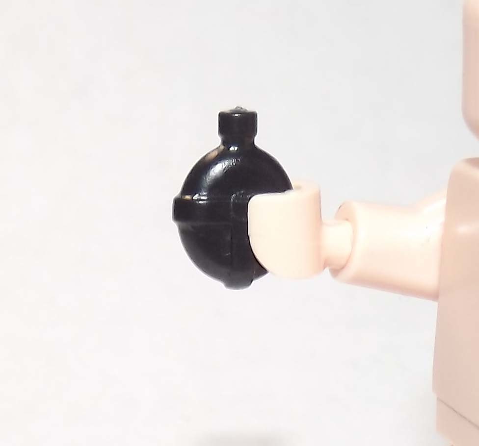 Minifigure Black Military Canteen Toys - $1.40