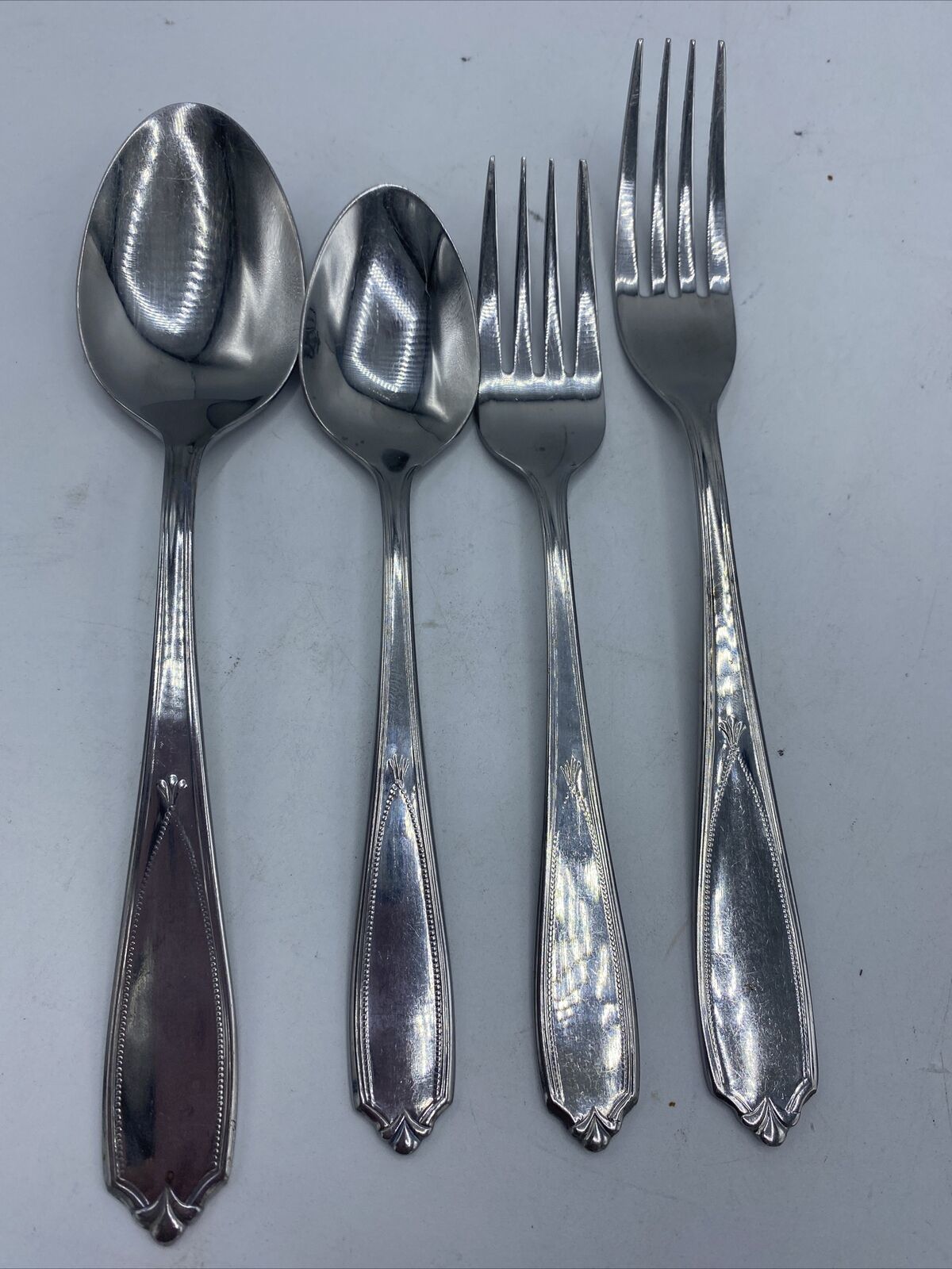 Farberware Stainless Steel CASSELBURY 4 Piece Place Setting Glossy 18/8 Retired - $14.84