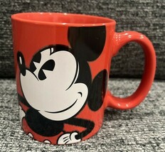 Disney Mickey Mouse Classic 10 oz. Ceramic Coffee Cup Mug Excellent Cond... - $293.65 MXN