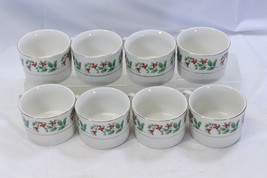 Gibson Everyday Xmas Charm Holly Berry Cups Lot of 8 - $19.59