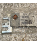 International TXV Bracket 2502132C1 | 3-1/2&quot; x 2-1/4&quot; - $664.17 MXN