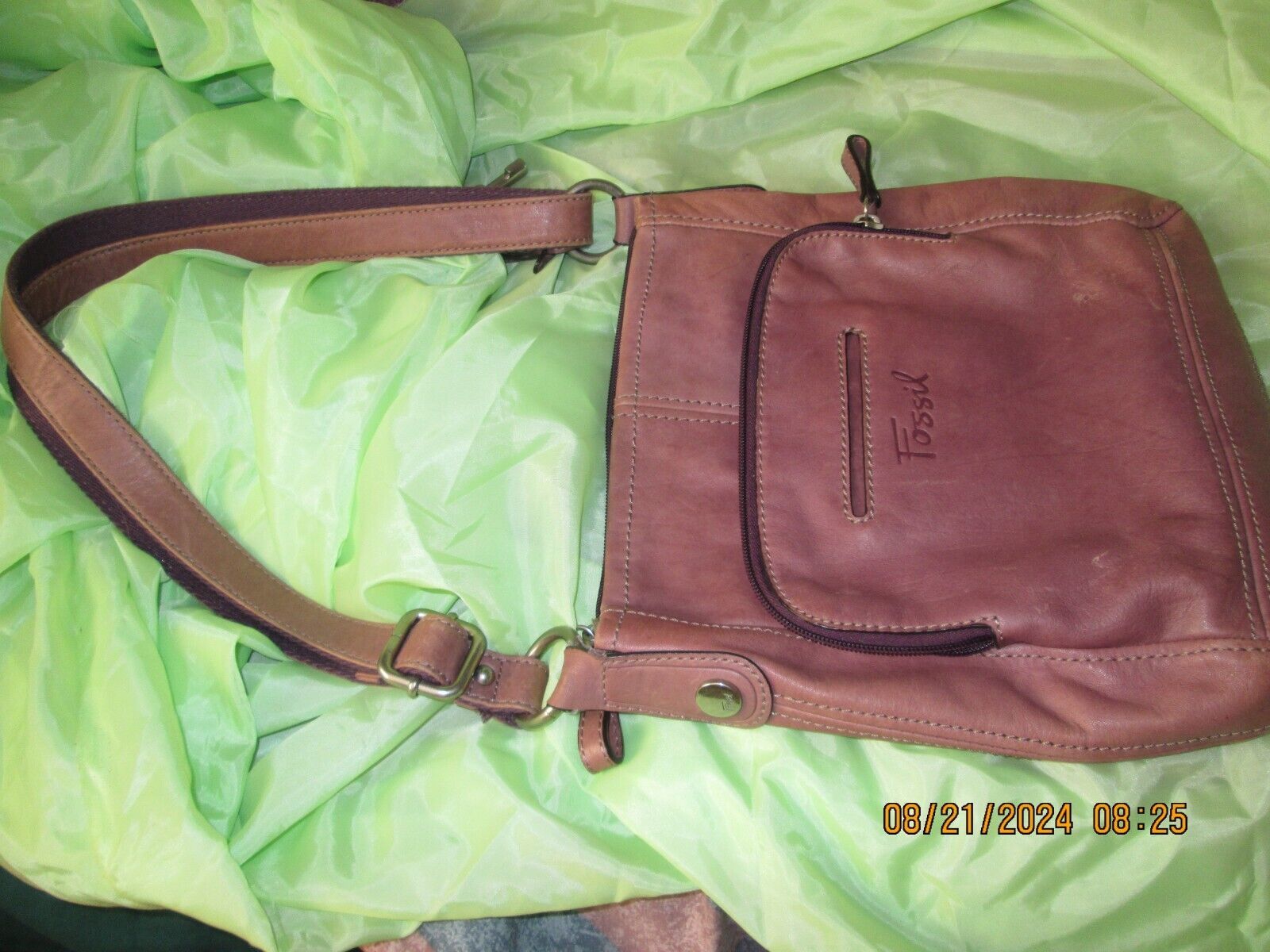 Fossil Red Leather Crossbody Purse 24&quot; Strap Multi-pocket 127094 zb2869 - $30.00