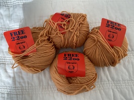 Lana Gatto 100% Pure New Wool 4 50 gm balls Color 12770 Pale Orange DK Yarn - $20.00