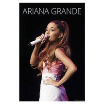 Ariana Grande Poster (61x91cm) - £27.31 GBP