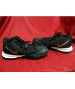 Authenticity Guarantee

Nike Kyrie 5 Black Metallic Gold 2019 Size US 13... - $1,566.78 MXN