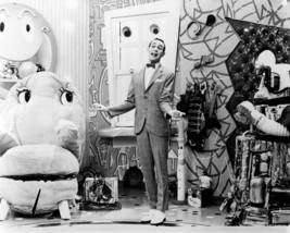 Pee-wee&#39;s Playhouse Paul Reubens with characters 11x14 Photo - £11.59 GBP