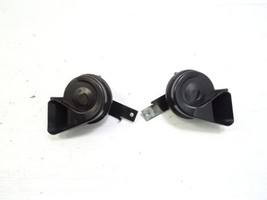 Mercedes R171 SLK280 horn set, high and low tone, 0055422520, 0055422420 - $554.35 MXN