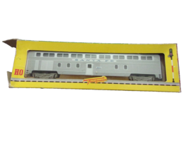 Vintage Fleischmann Santa Fe 724 HO Scale Passenger Car  w/Box - $29.98