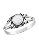 Swirled Vintage Embrace Round White Mother of Pearl Sterling Silver Ring-9 - £12.66 GBP