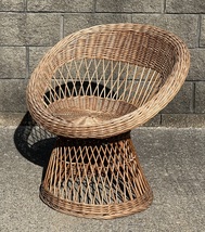 Mid-Century Natural Wicker Saucer Chair - £564.31 GBP