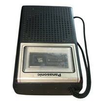 Vintage Panasonic AM Radio R-1019 w/ Case - Tested & Working - Taiwan image 5