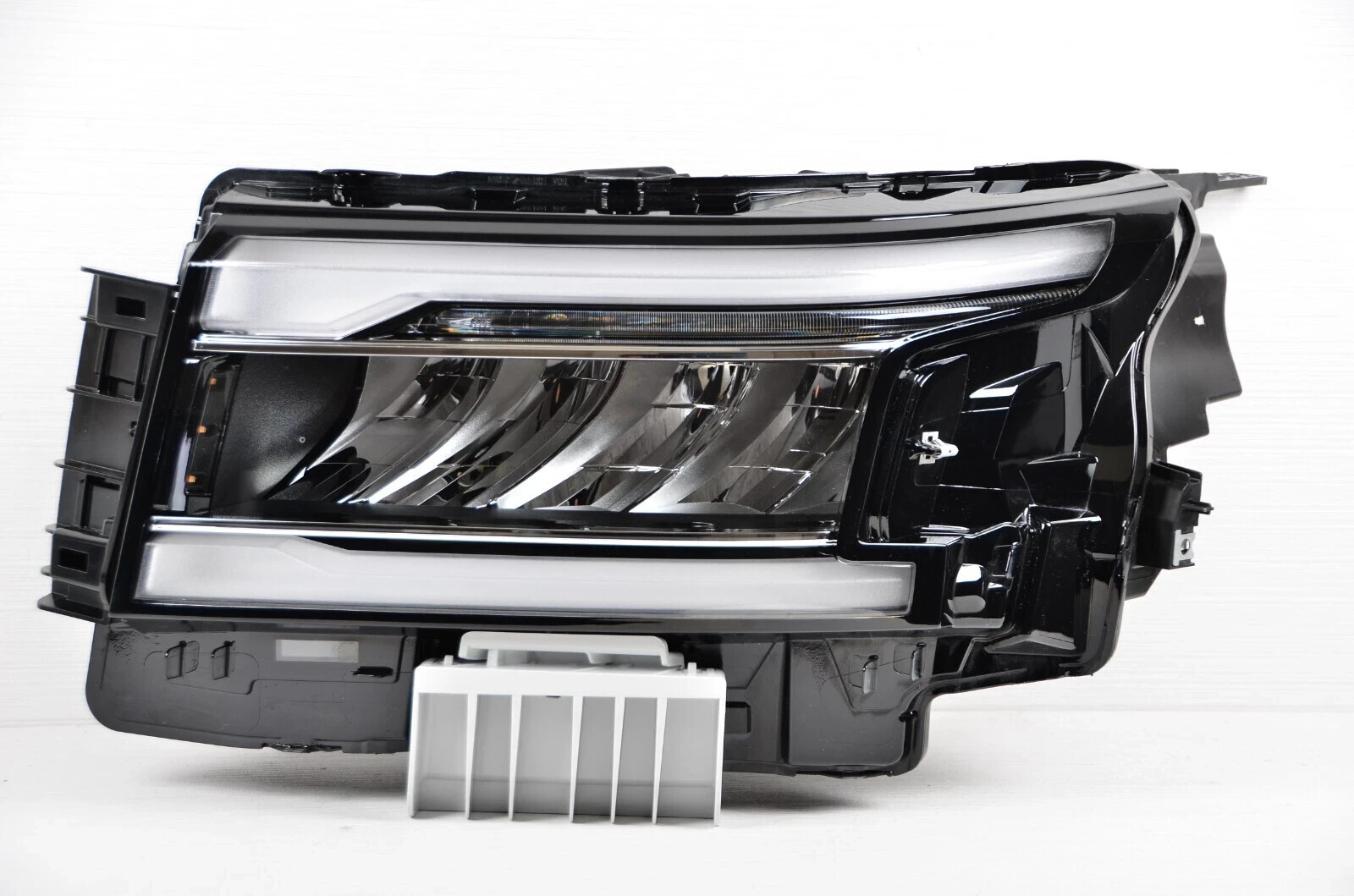 Nice! OEM! 2022-2025 Nissan Frontier LED Headlight Left Driver Side LH OEM - $543.51