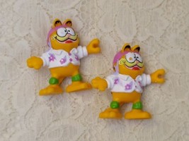 2 Vintage PVC Garfield Toy Figures FREE SHIPPING Pink and White Hawaiian Shirt - £8.30 GBP