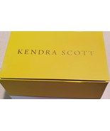 Kendra Scott Yellow Gold Magnetic Closure 6.25&quot; x 2&quot; Gift Box w/Bow &amp; Ca... - £11.64 GBP