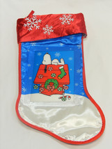 P EAN Uts Snoopy On Dog House In Snow 3D Red Nylon Christmas STOCKING-3D Brand New - £11.93 GBP