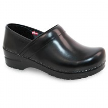 Sanita women&#39;s original professional cabrio clog - wide width in BLACK - £80.73 GBP