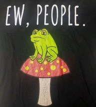 Ew, People Frog On Mushroom Retro Funny Gift Men&#39;s Black T-Shirt Tee Large  - £12.82 GBP