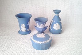 Wedgwood White on Lavender (Light Blue) Jasperware 4 Pc Lot Vases/Trinke... - $59.39