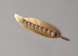 Very Awesome Vintage 18K Gold And Pearl Feather Brooch - $850.00