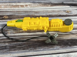 80s Vintage Hasbro Inhumanoids Trappeur Part - Yellow Grappling Hook Arm - RARE! - £26.43 GBP