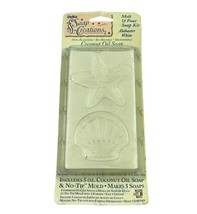 Delta Soap Creations Melt &amp; Pour Alabaster White Coconut Oil Soap Star S... - $212.17 MXN