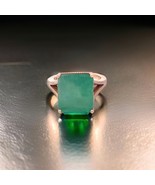 Authenticity Guarantee

Natural Solitaire Emerald Ring 6.5 14k Yellow Go... - $1,338.48