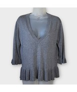 NWT CINQ A SEPT Ariana Top V-Neck Gray Ruffle Sweater Silk Cashmere Size... - €89,71 EUR