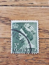 Australia Stamp Queen Elizabeth II 3d Used 262 - $1.42