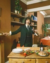 Peter Wyngarde classic pose as Jason King holding wine glass 8x10 inch photo - £8.72 GBP