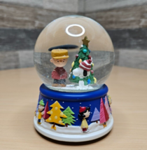 Peanuts Hallmark Musical Water Snow Globe Plays “Oh Christmas Tree” - £19.32 GBP